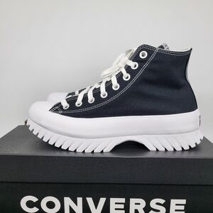 New Converse Chuck Taylor All Star Lugged 2.0 Size 10.5 Women's Shoes
